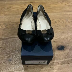 Cole Haan Tali Bow Ballet Flat in Black Leather, Size 6